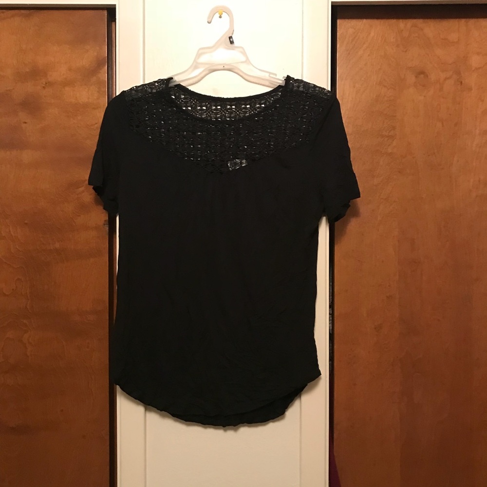 Black top w/lace trim